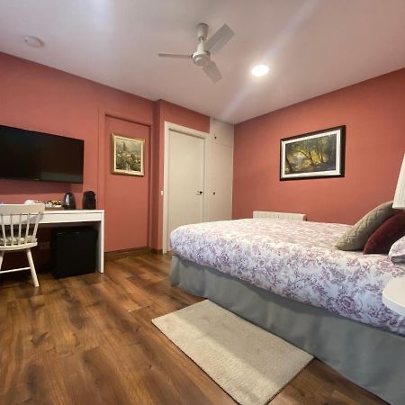 Sant Juliá de Vilatorta Escloper B&B المظهر الخارجي الصورة