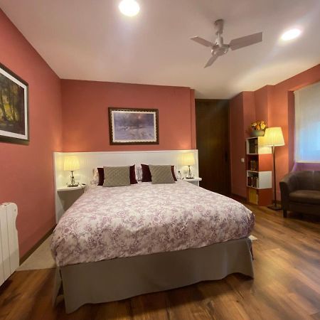 Sant Juliá de Vilatorta Escloper B&B المظهر الخارجي الصورة