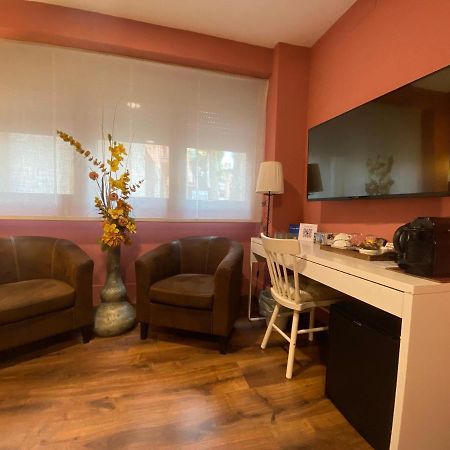 Sant Juliá de Vilatorta Escloper B&B المظهر الخارجي الصورة