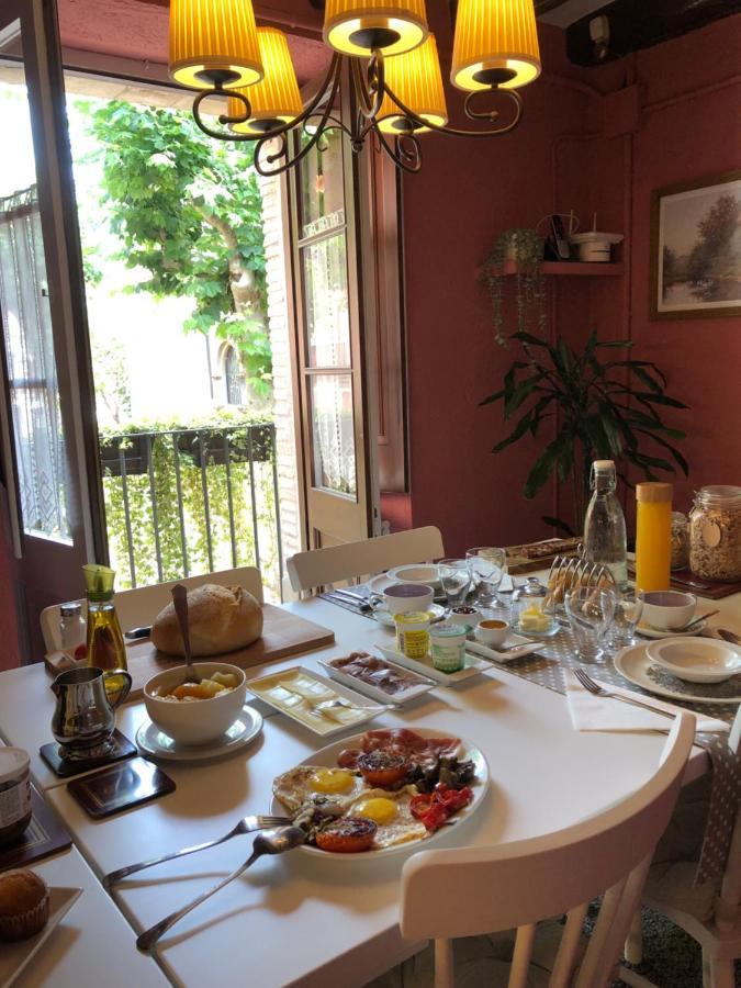 Sant Juliá de Vilatorta Escloper B&B المظهر الخارجي الصورة