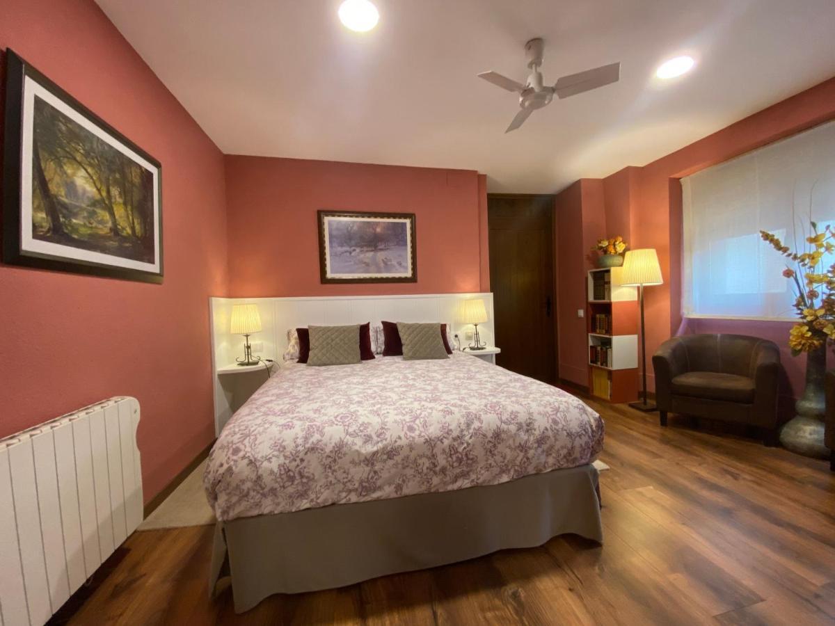 Sant Juliá de Vilatorta Escloper B&B المظهر الخارجي الصورة